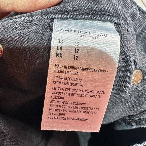 American Eagle Black 90s Boyfriend Distressed CutOff Hi Rise Denim‎ Shorts Sz 12 - Picture 7 of 13